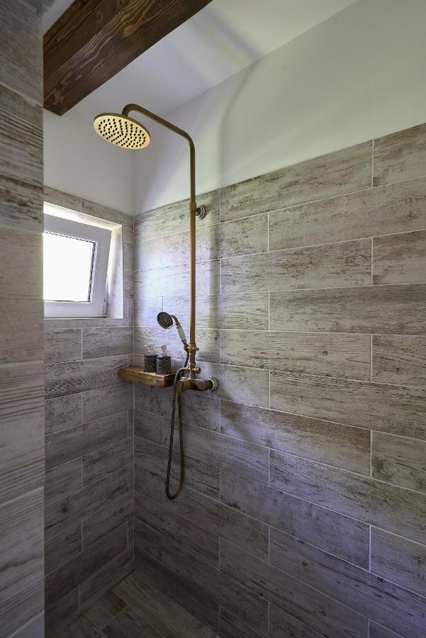 Walnut Tree Cottage Săcele Екстериор снимка
